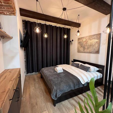 Cozy Loft На Староєврейській 24 리비프 외부 사진